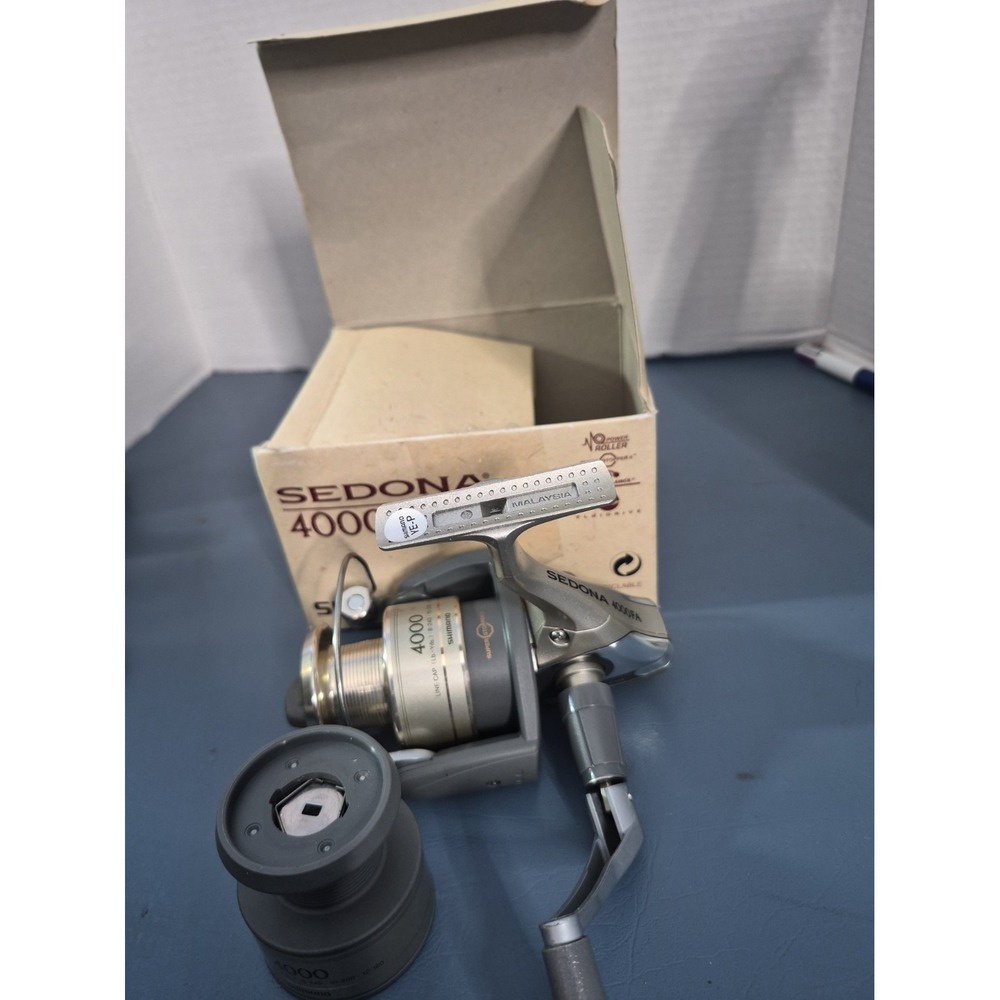 Shimano Sedona 4000FA Fishing Spinning Reel W Schematics And Spare Spool Euc